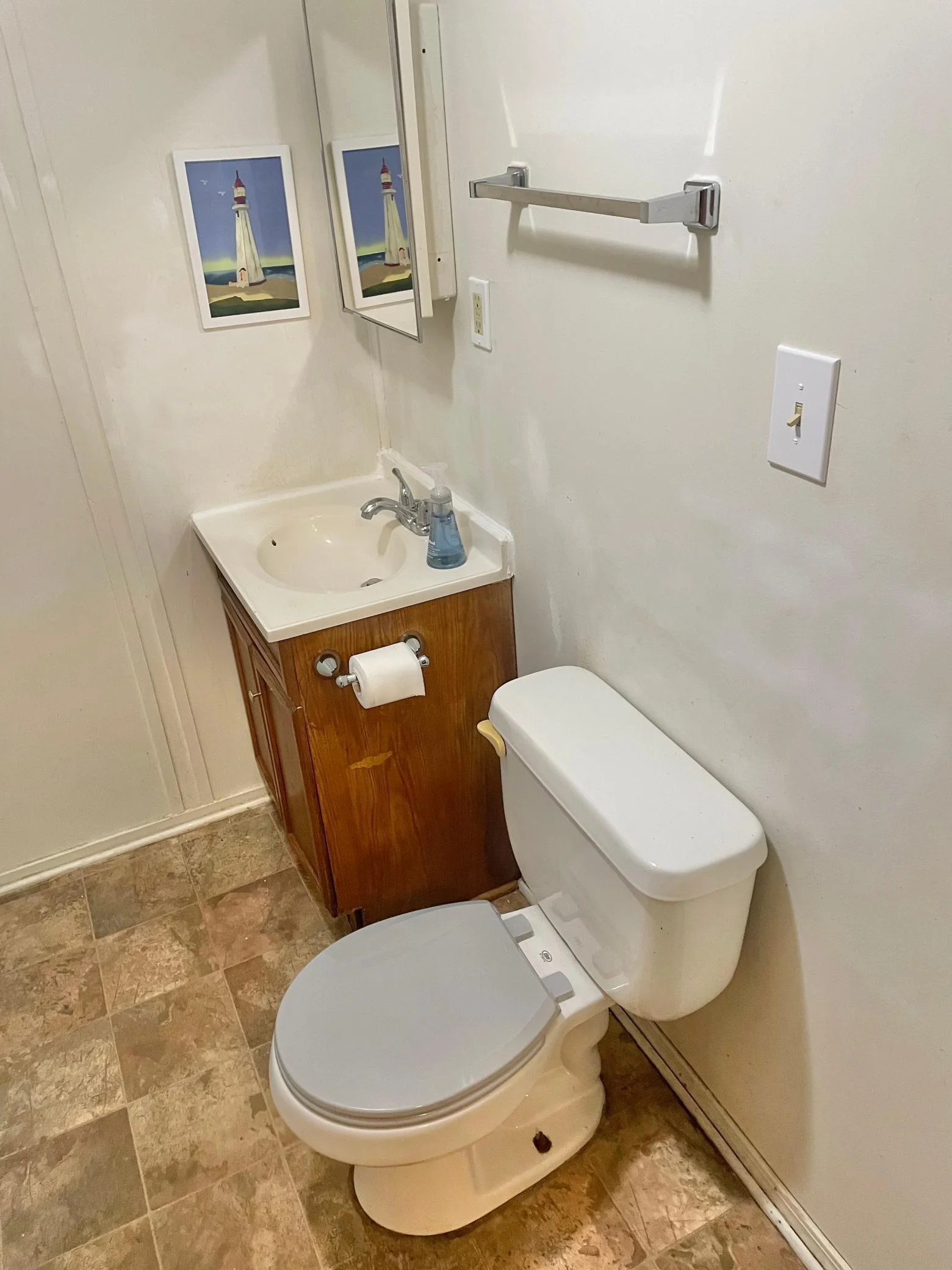 11Bathroom2.jpeg