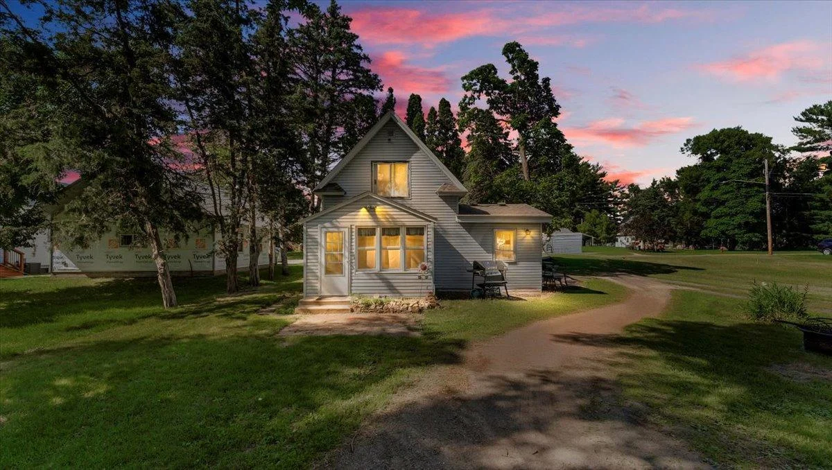205 Broadway Street, Isanti