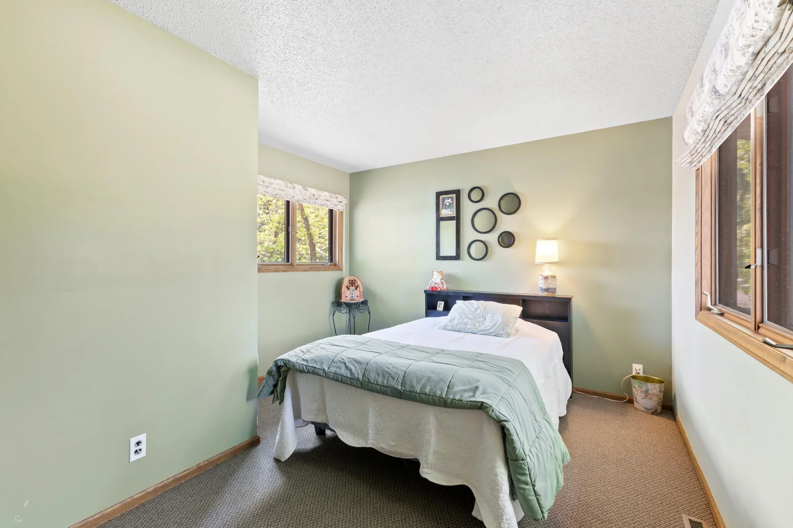 Spacious upper level bedrooms