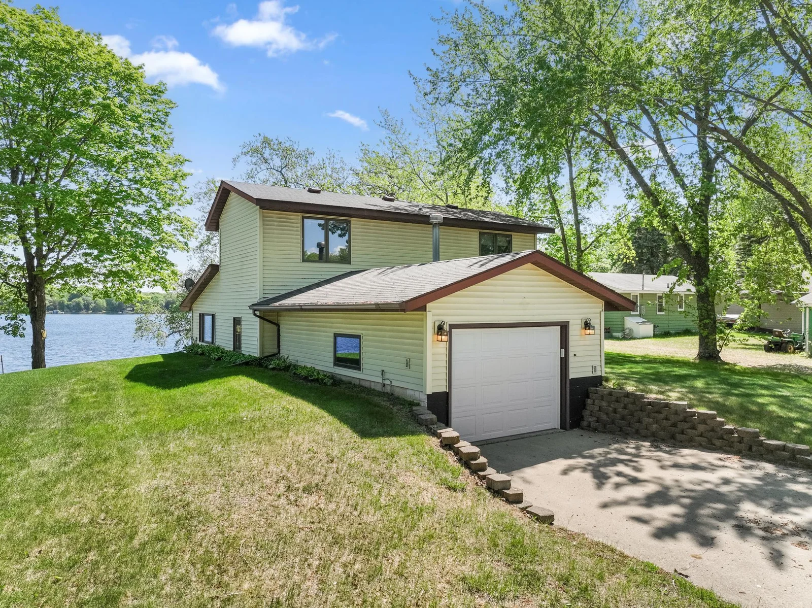 3 bedroom year round lake home