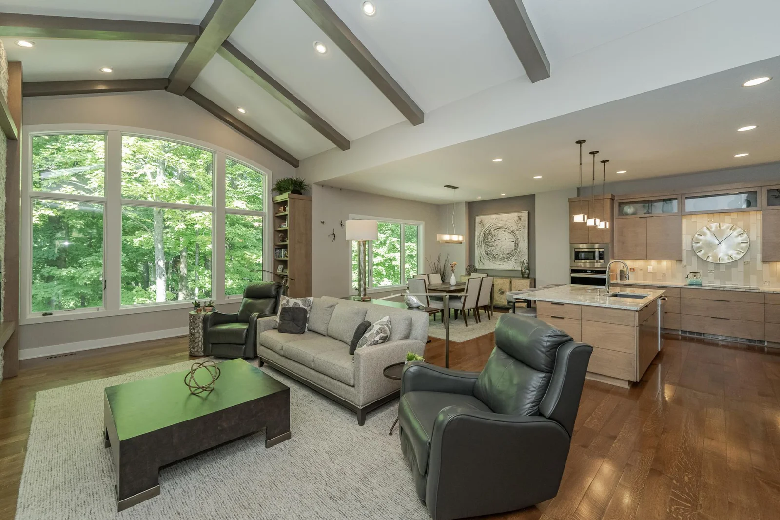 Living Room/Kitchen