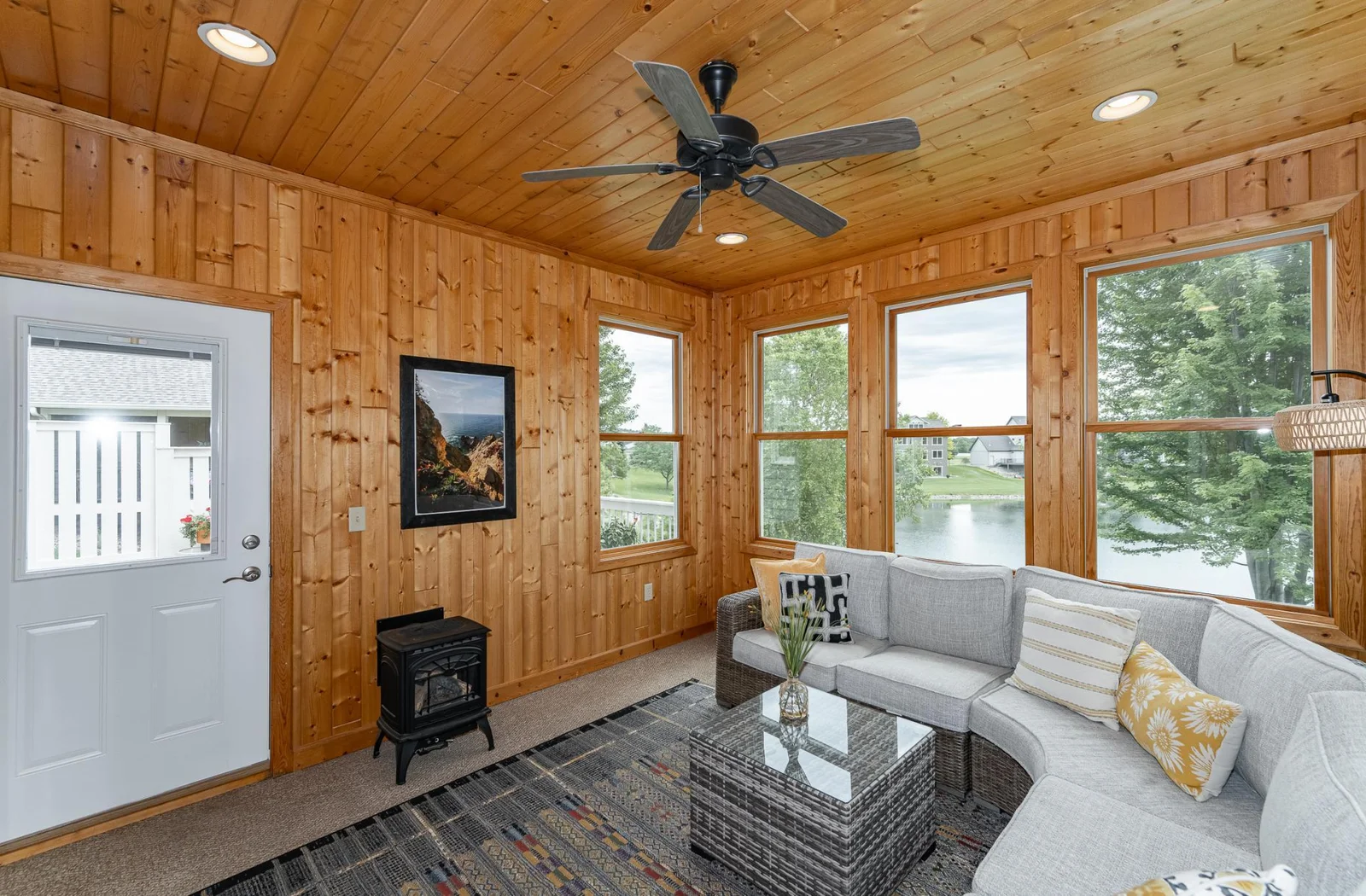 Four-season porch