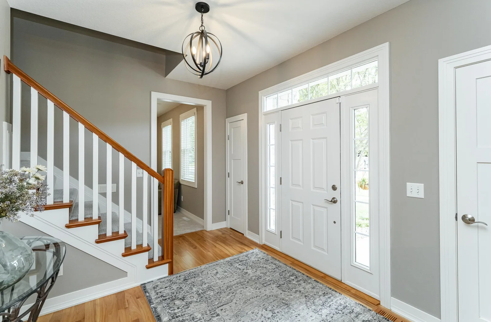 Foyer/office entrance