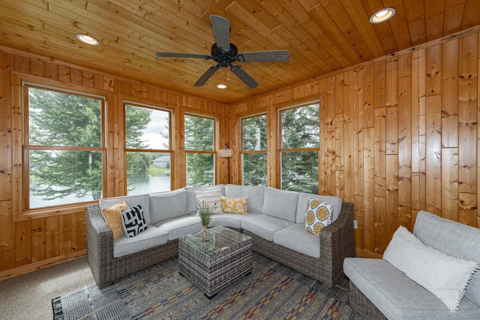 Four-season porch