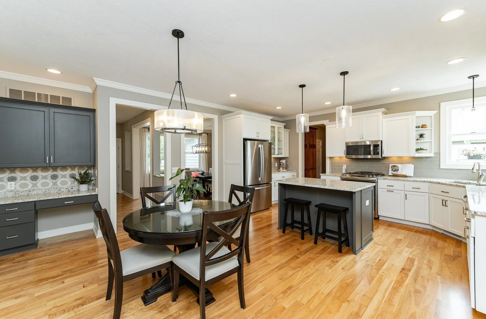 Dining/Kitchen