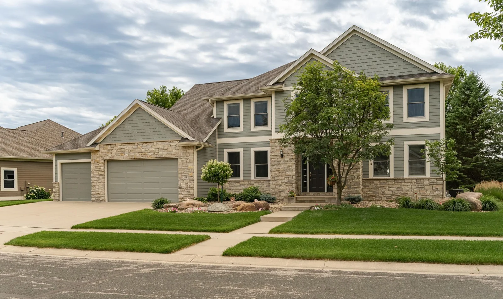 3942 Autumn Lake Ct SW