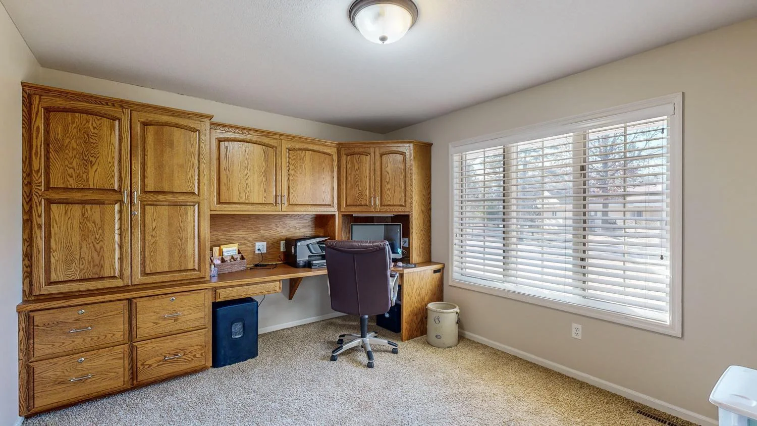 Main level office