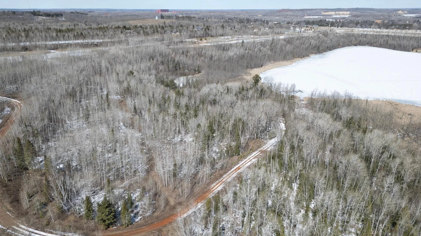 Road to lake access