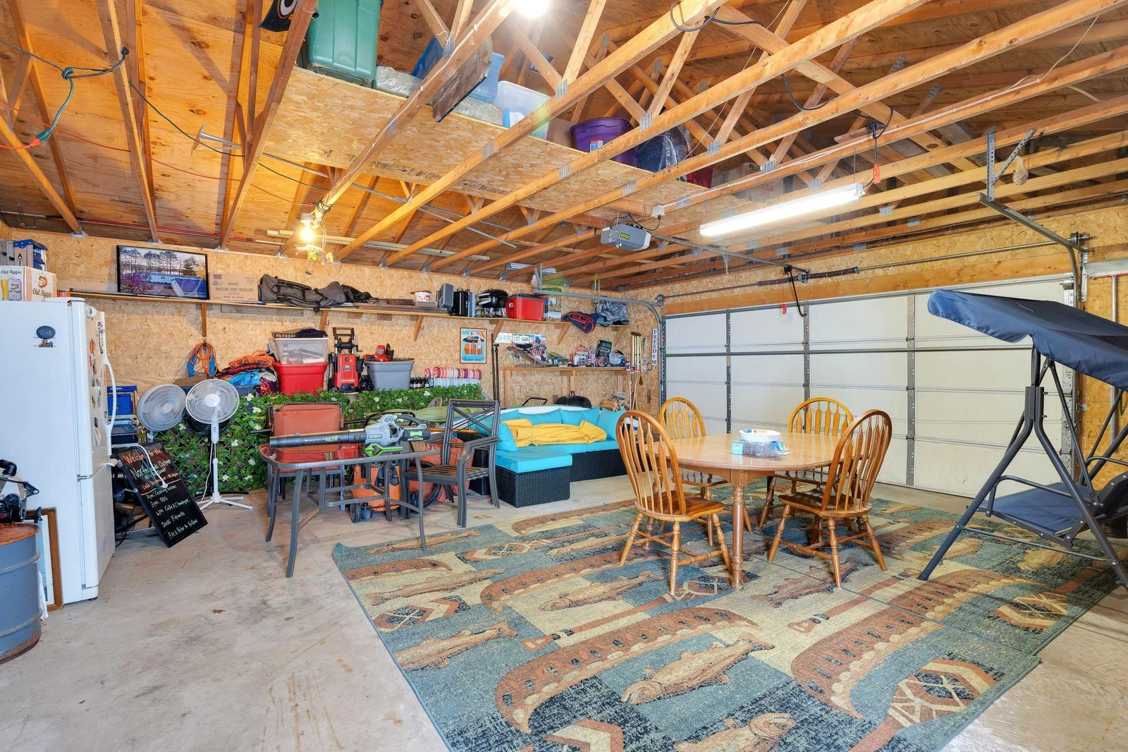 27_W7762_Rainbow_Dr_Spooner_WI_54801_USA-Living_room-W7762-Rainbow-Dr-HDR-64.jpg
