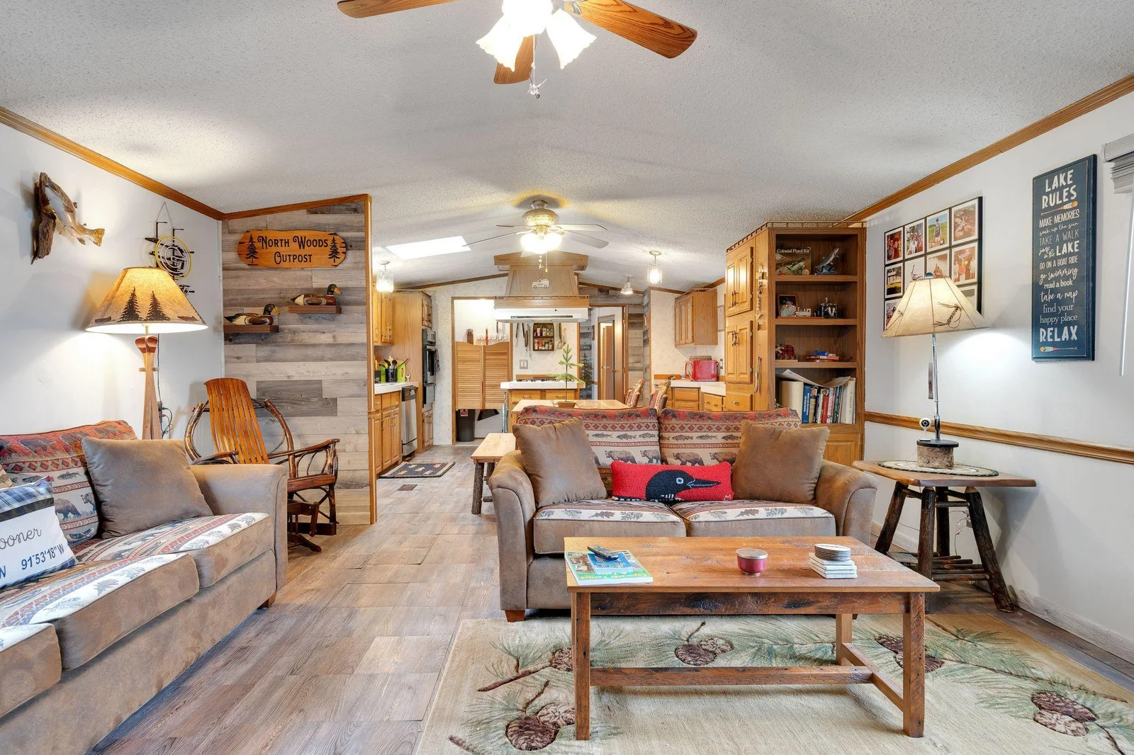 23_W7762_Rainbow_Dr_Spooner_WI_54801_USA-Living_room-W7762-Rainbow-Dr-HDR-13.jpg