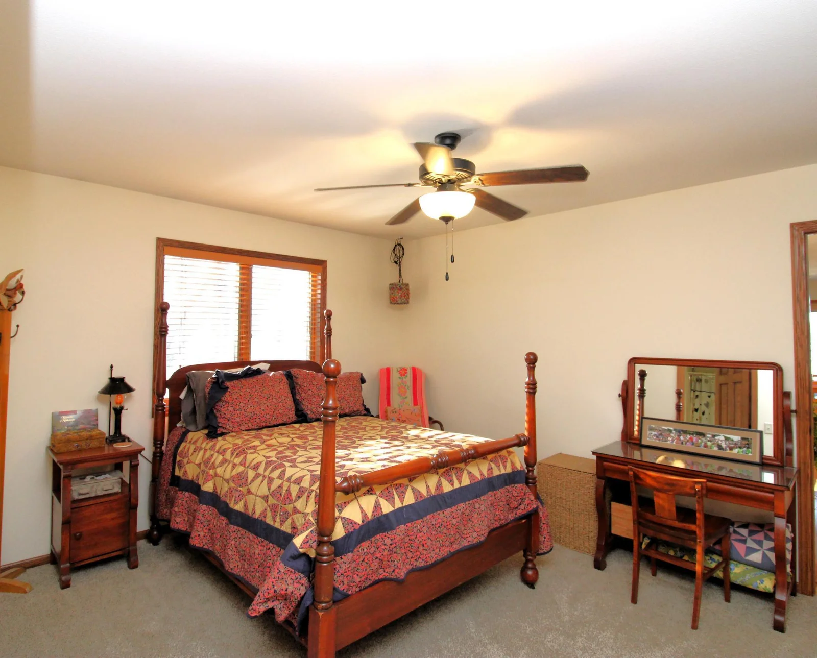 Upper Bedroom1