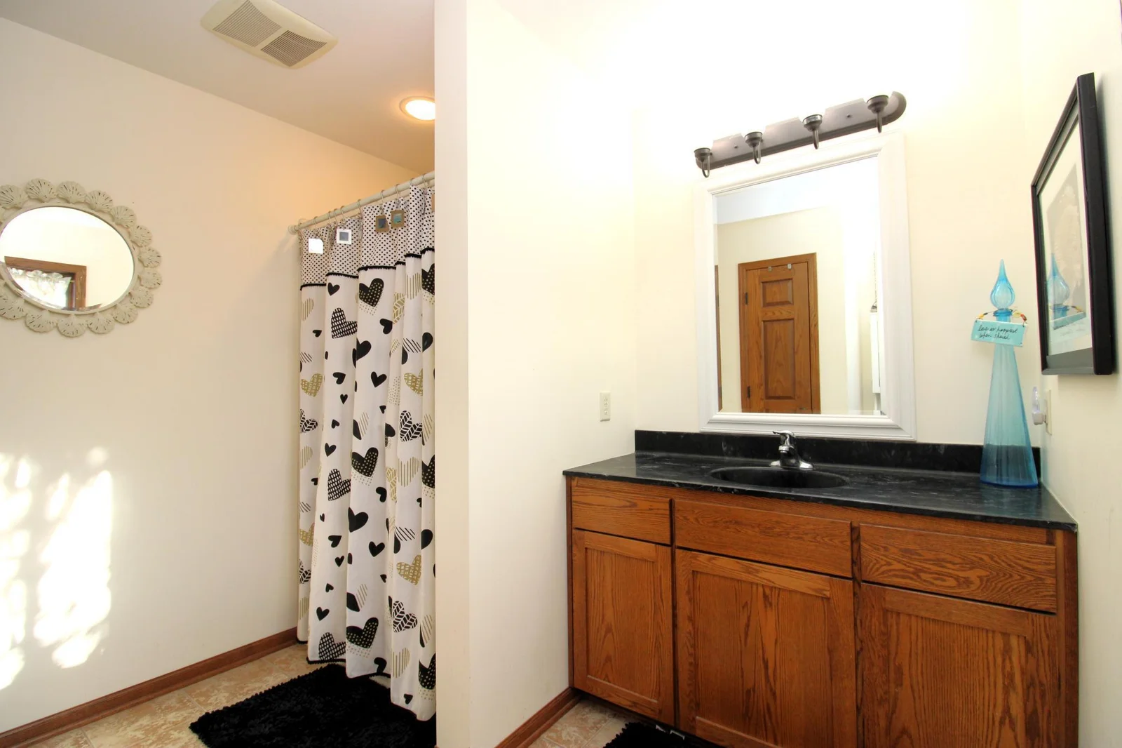 Upper Bath1