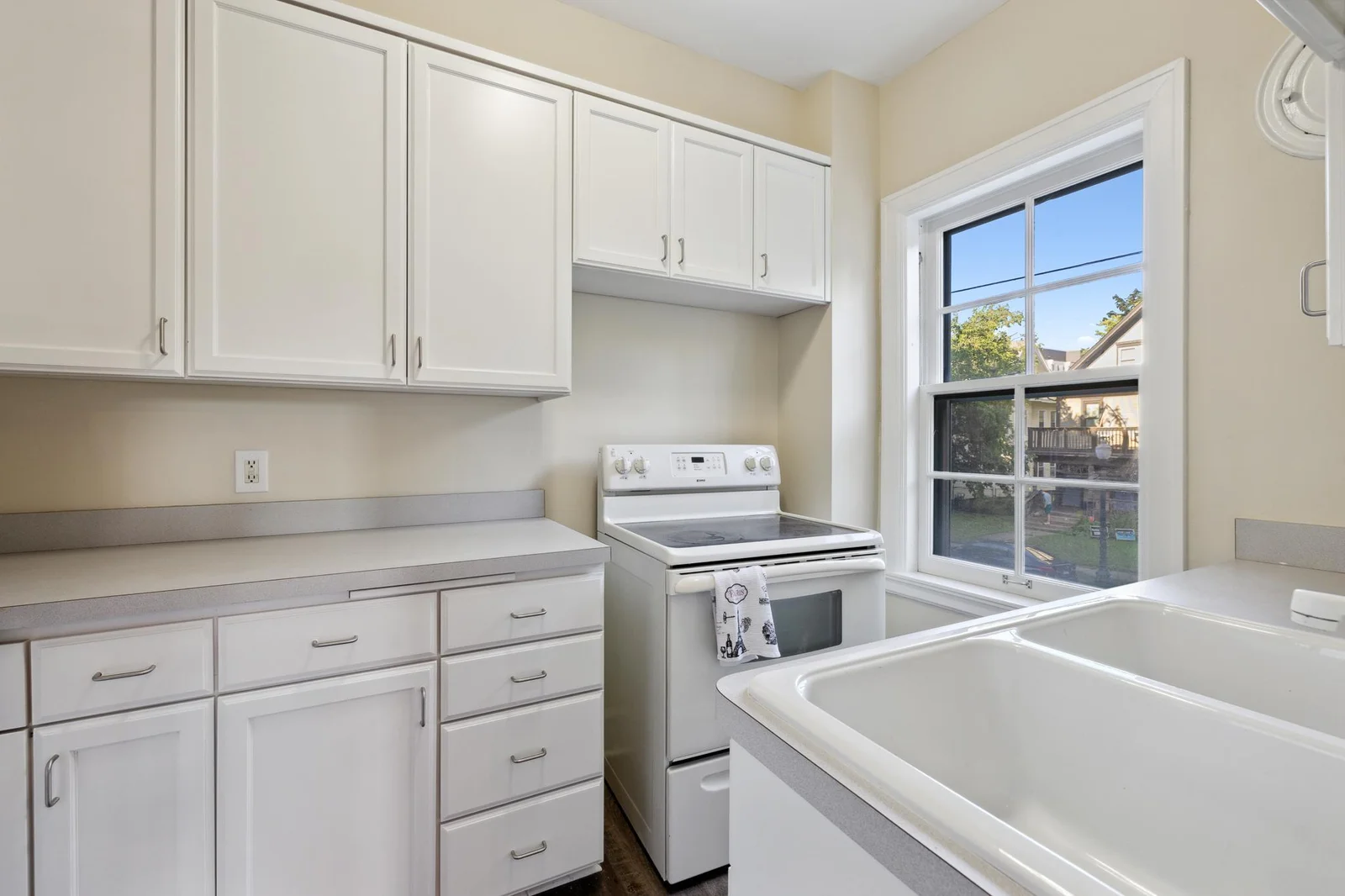 The quaint kitchen features everything you need!