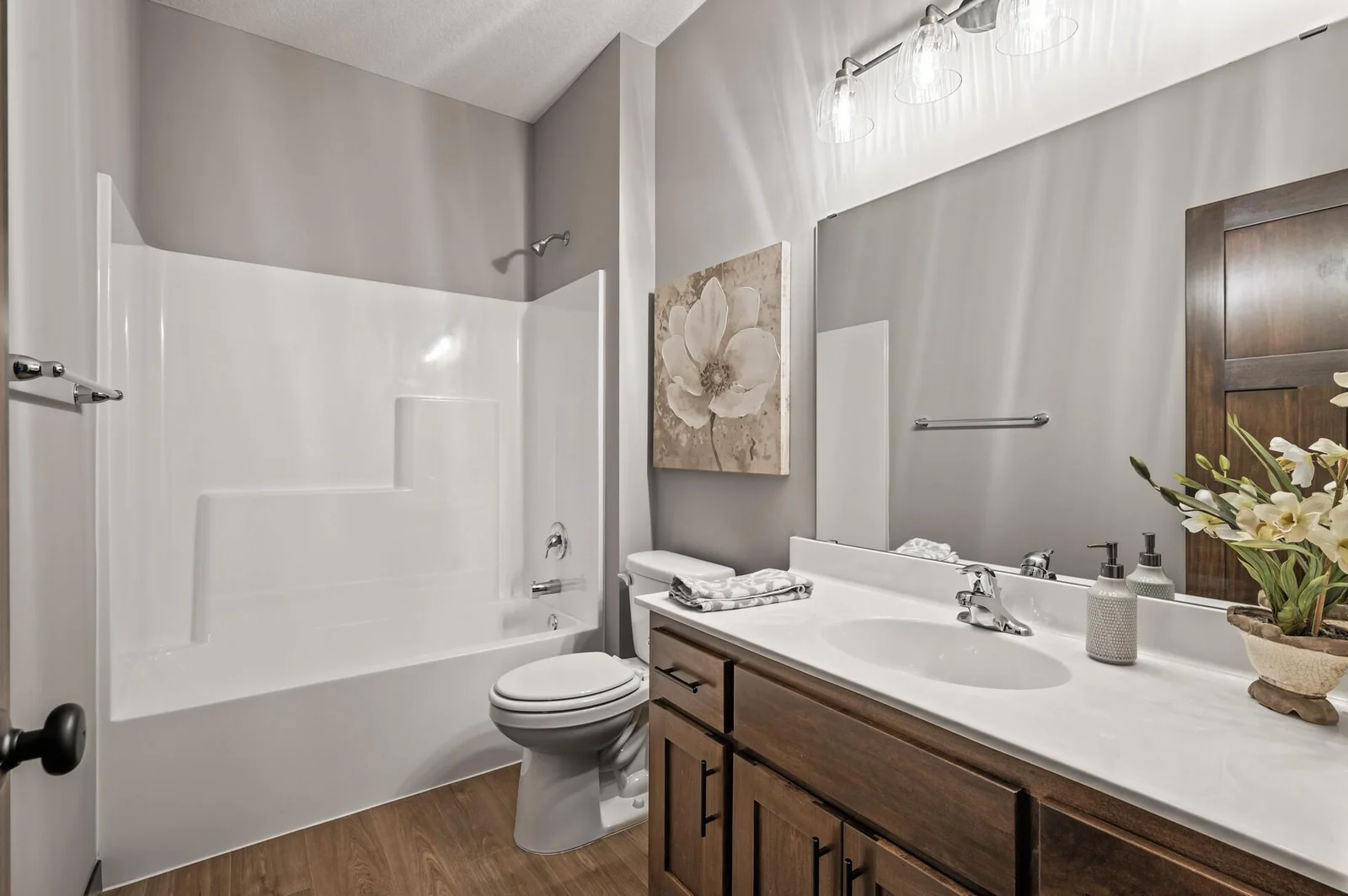 The full bathroom on the main level.