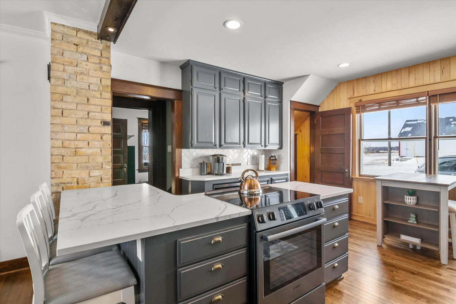 Fully Updated Kitchen