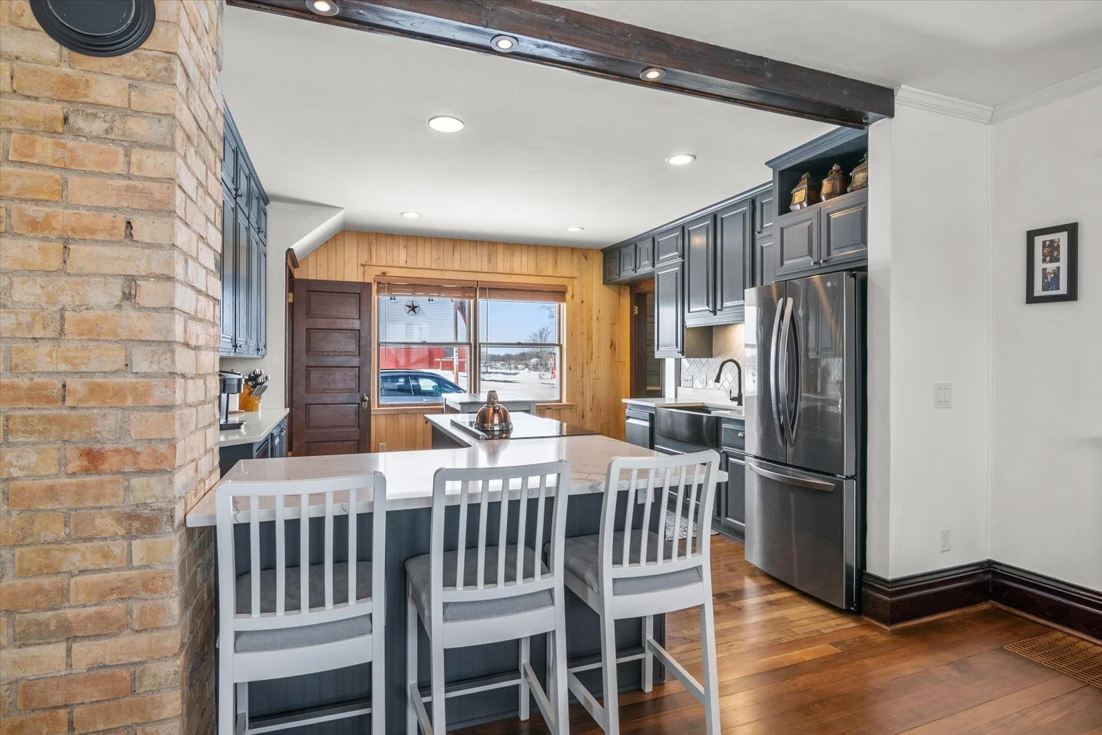 Eat In kitchen
