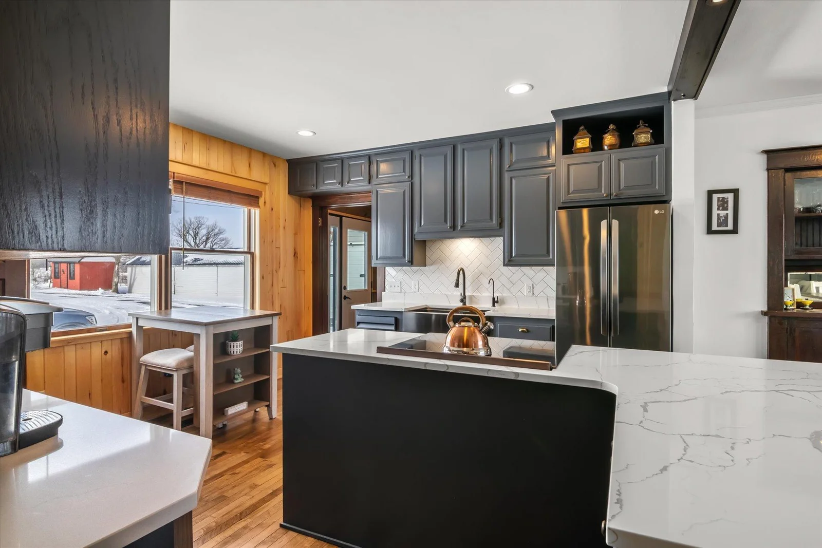 Tons of cabinets