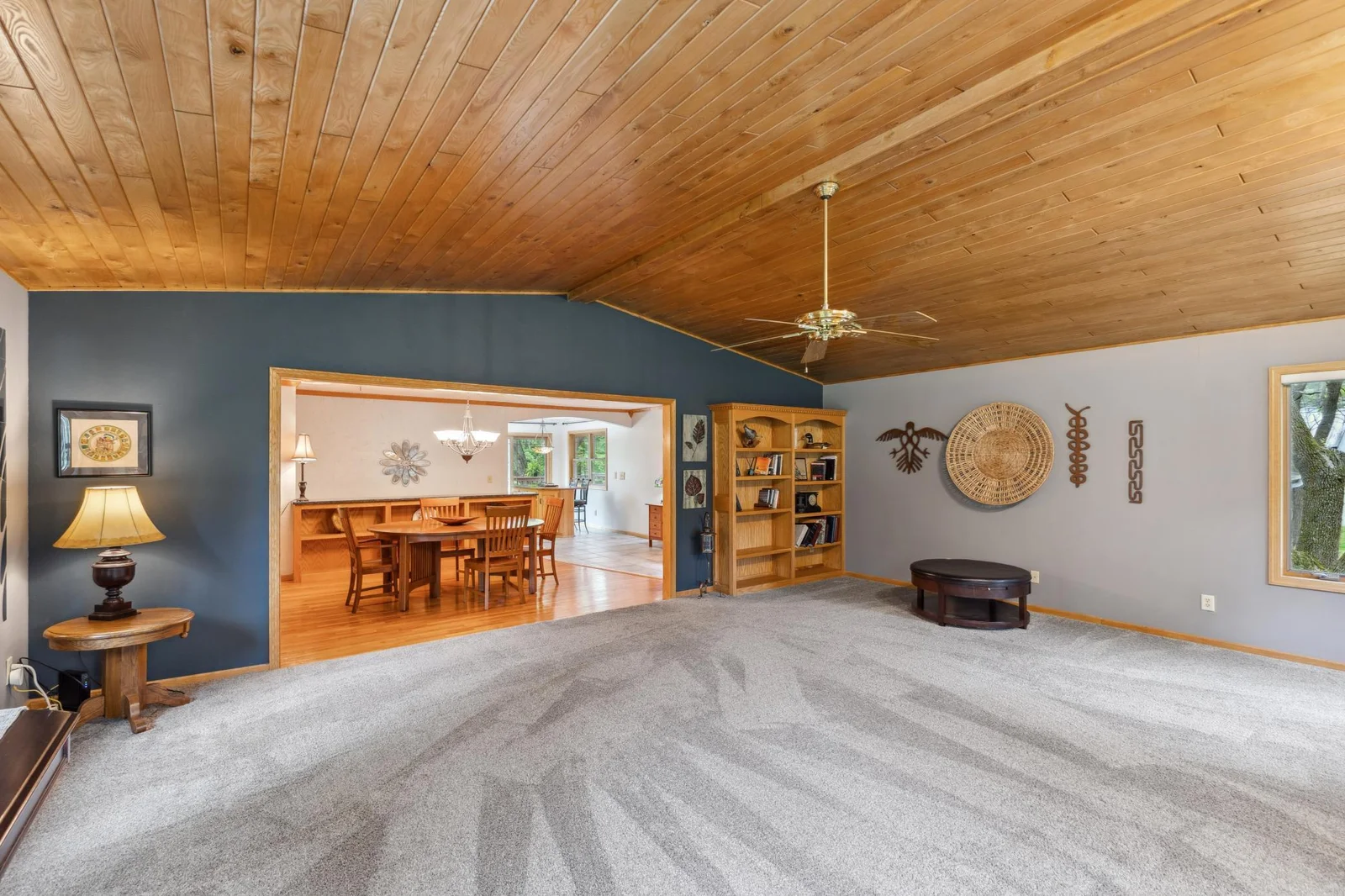 Excellent space for the family and friends to gather.