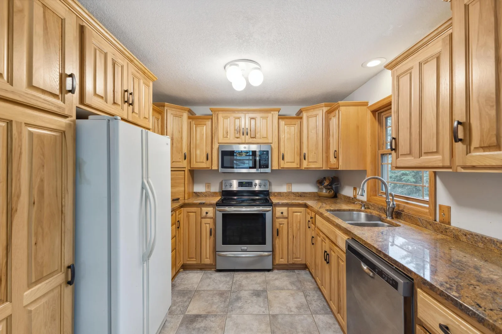 Lots of great custom cabinets.