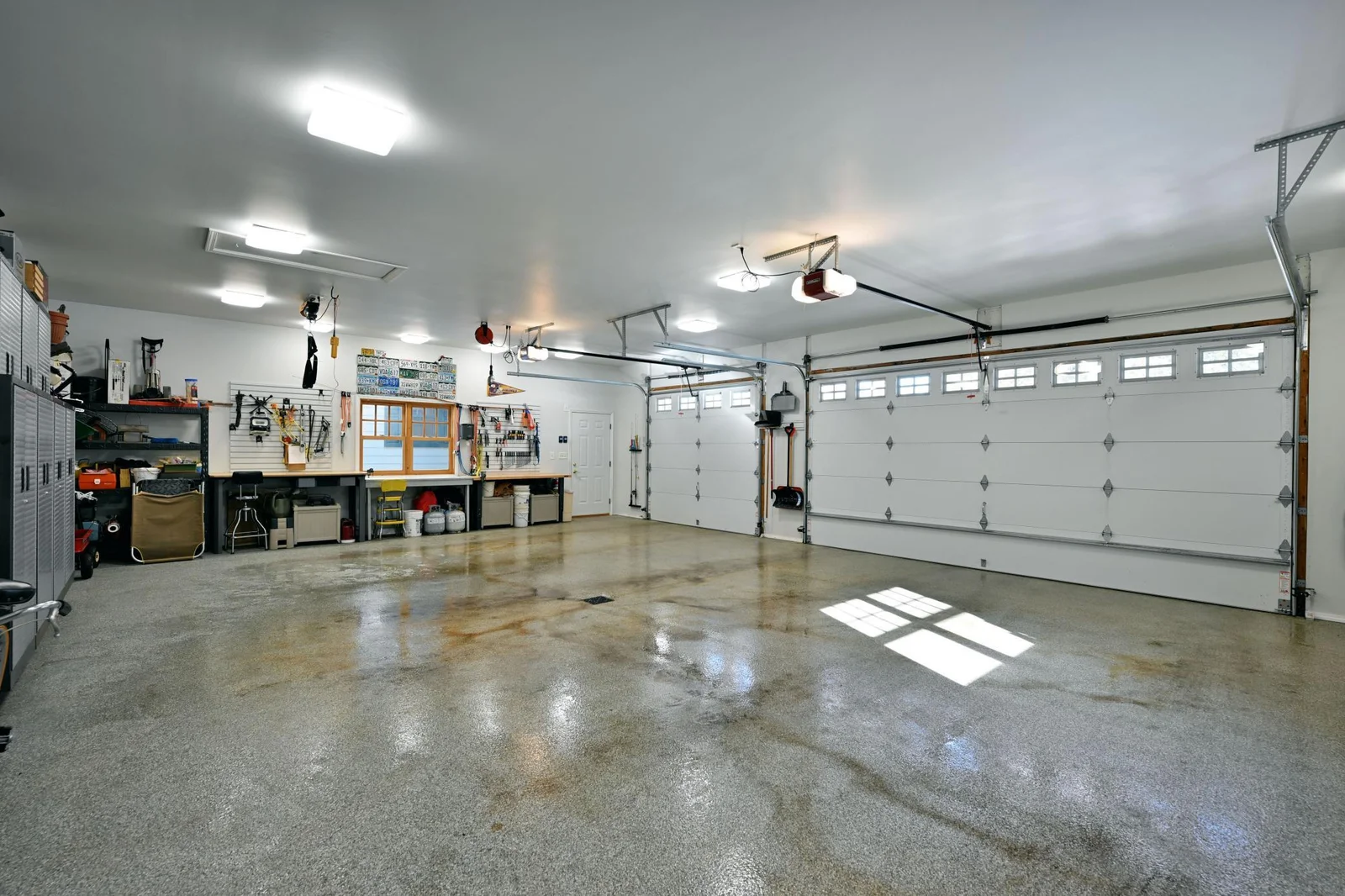 Immaculately Cared for 3 Car Garage