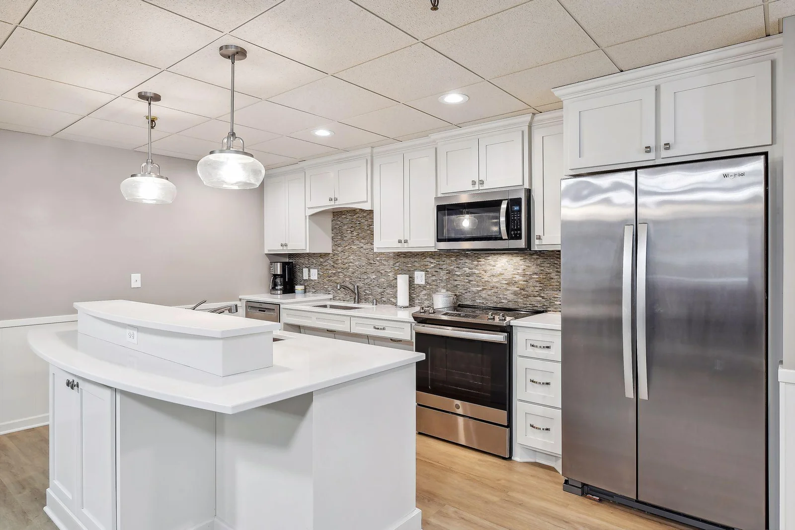 PARTY ROOM WITH FULL KITCHEN