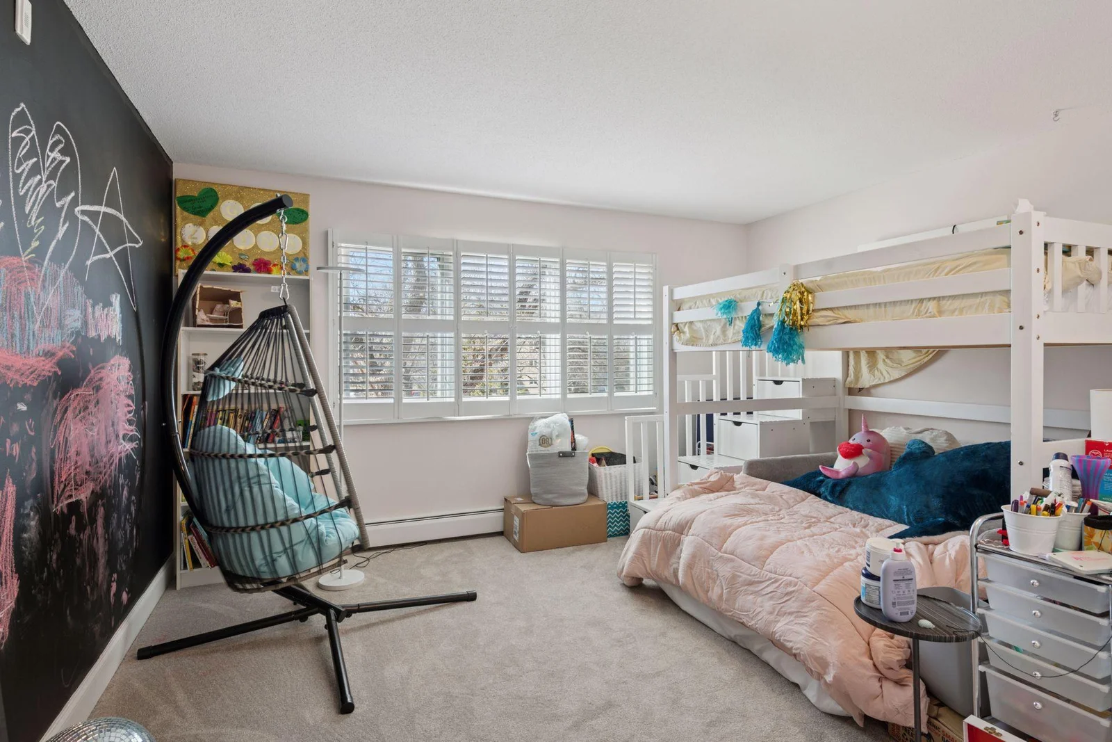 2nd bedroom