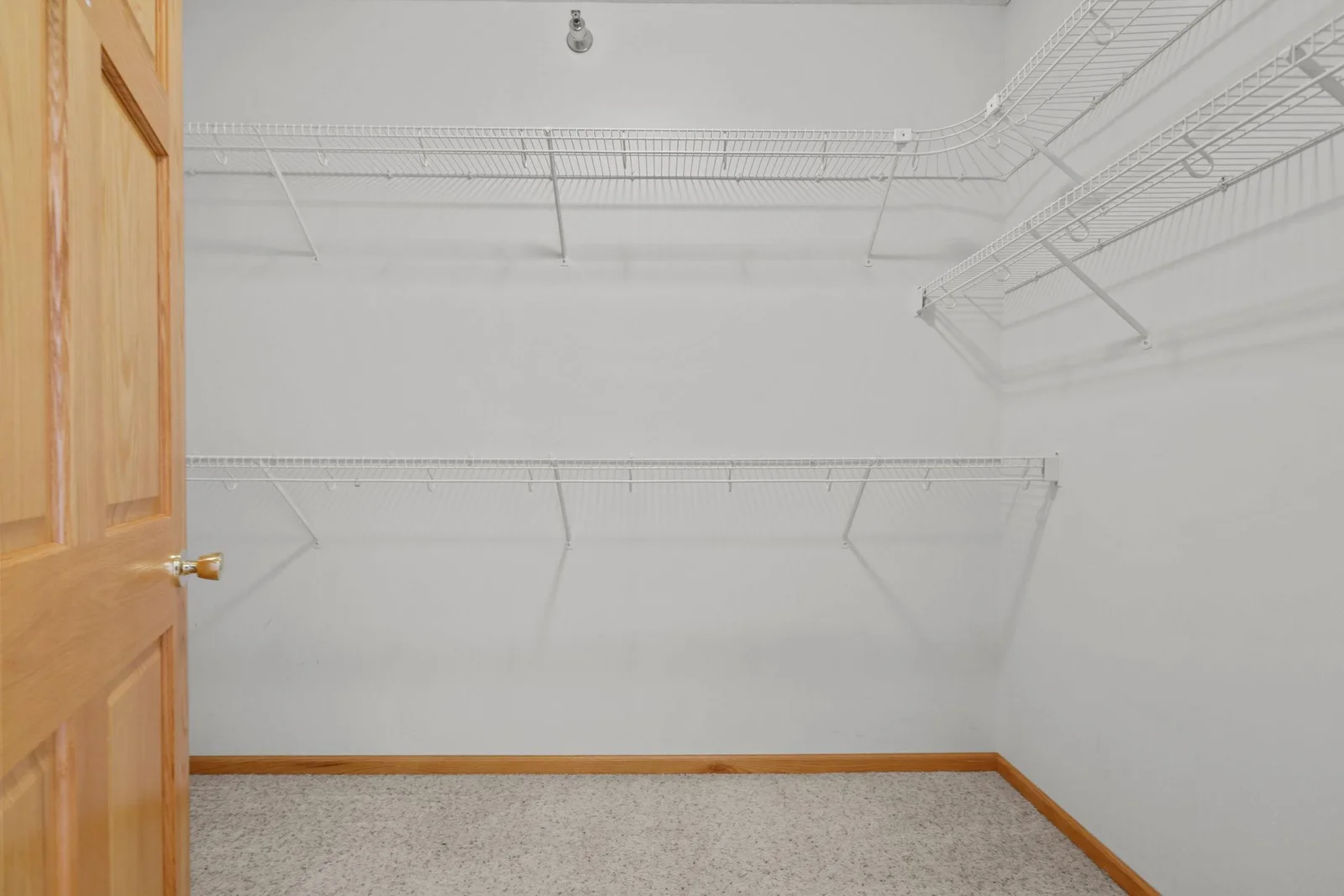 Primary Bedroom Walkin Closet