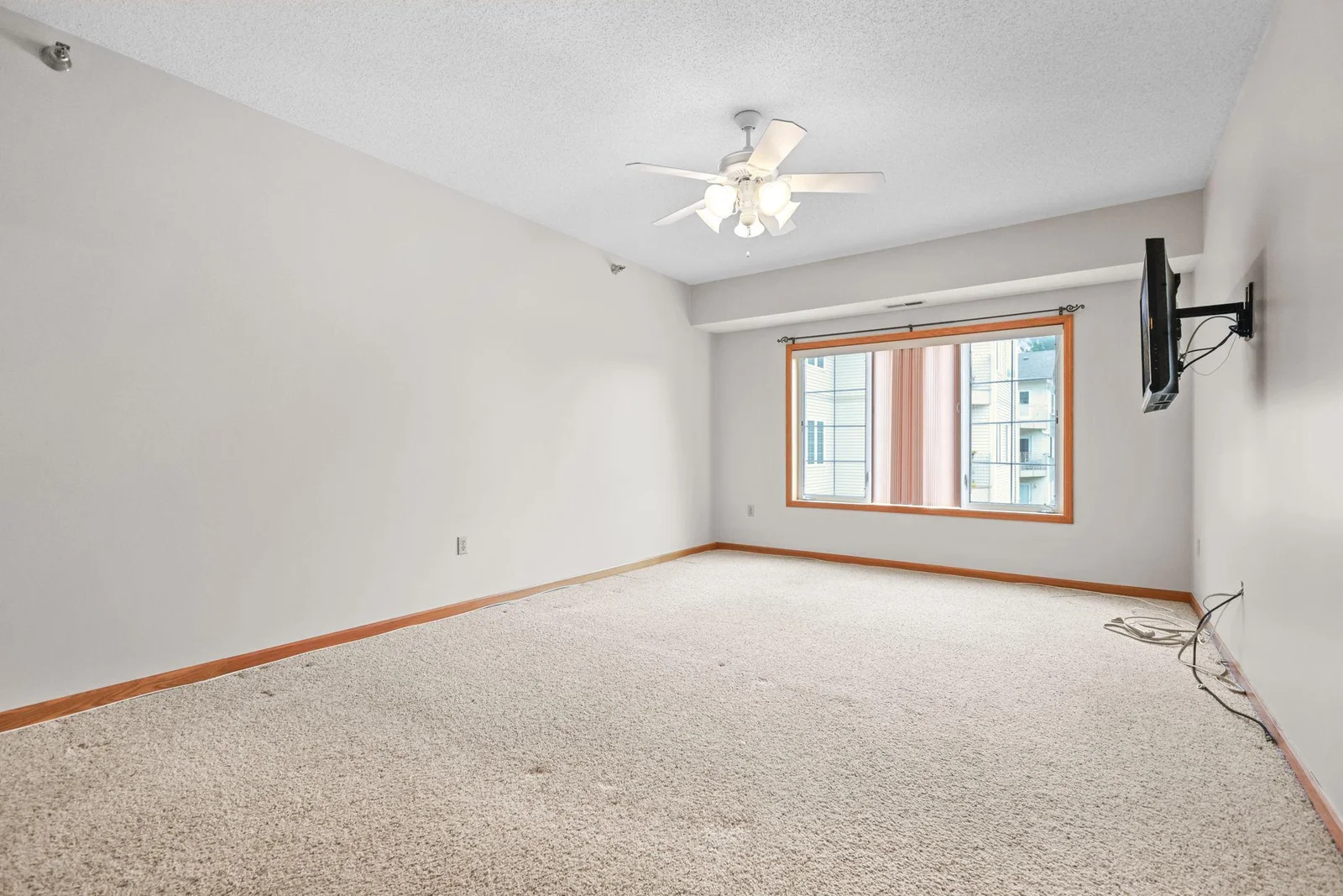 Oversized Primary Bedroom Suite