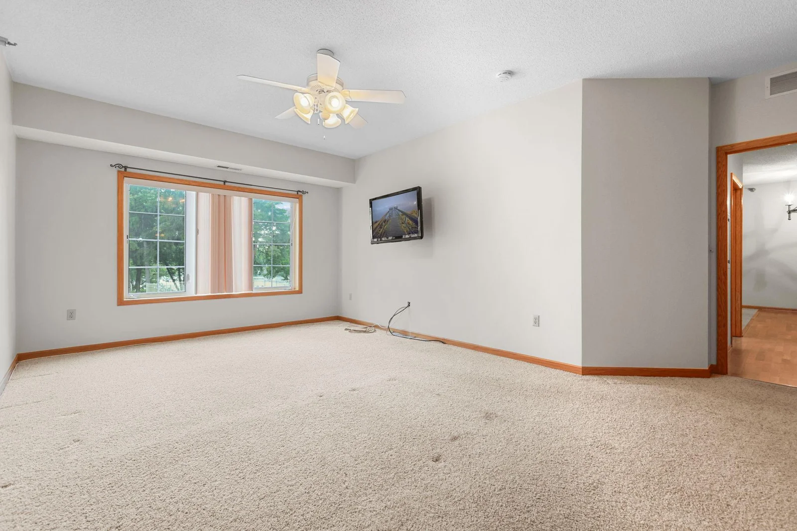 Primary Bedroom Suite River View