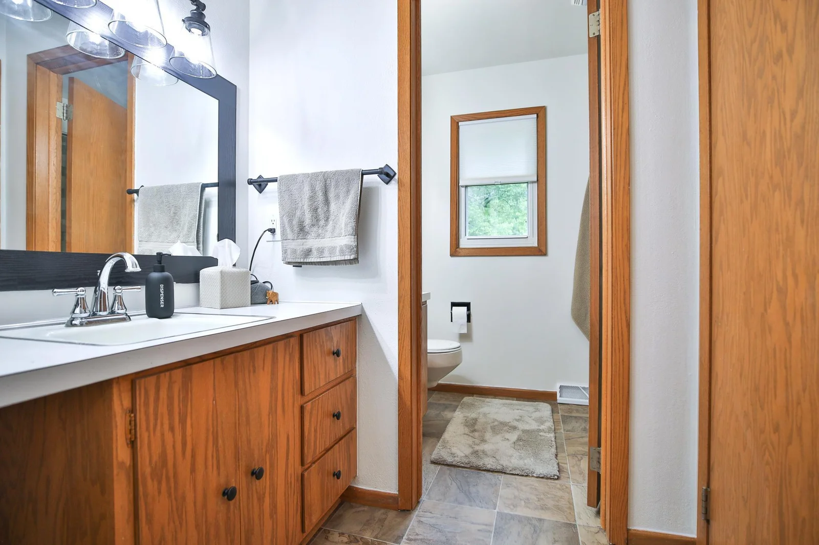 Bathroom_02