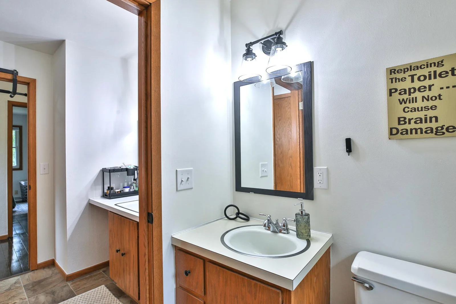 Bathroom_01