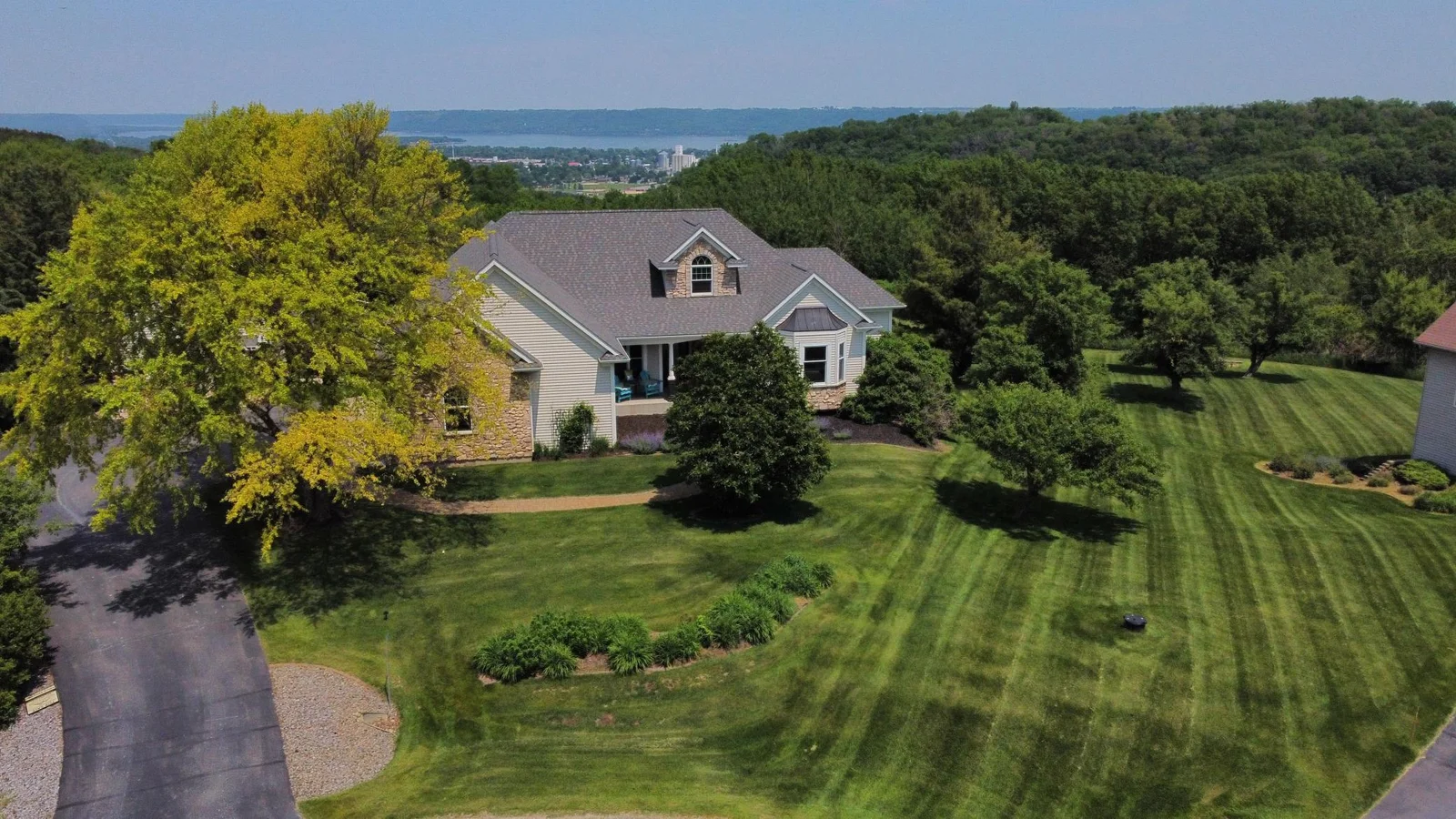 dji_fly_20250605_123304_349_1749145237745_photo_optimized.JPG
