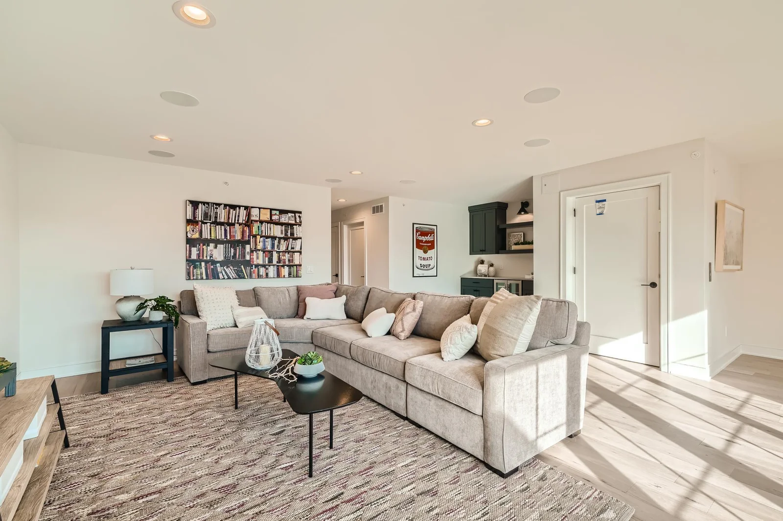 2nd Floor Family Room