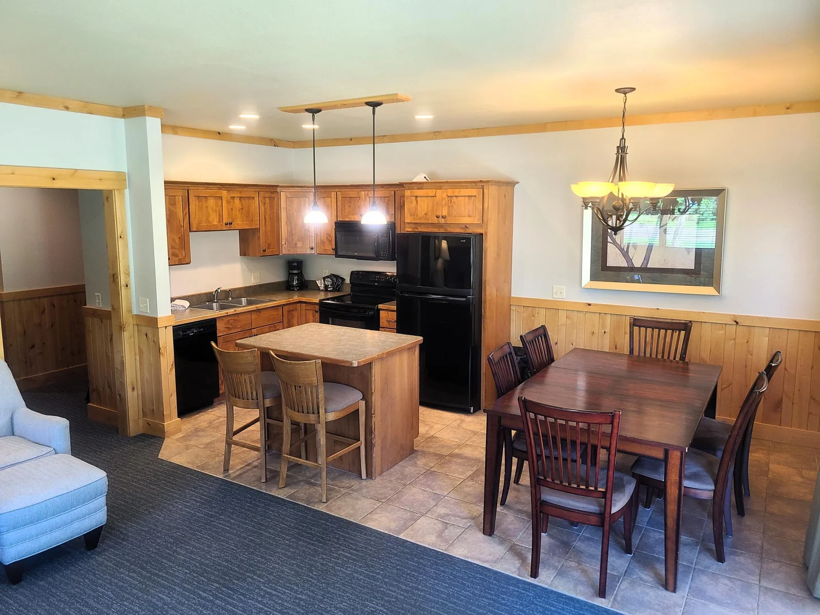 Kitchen2.jpg
