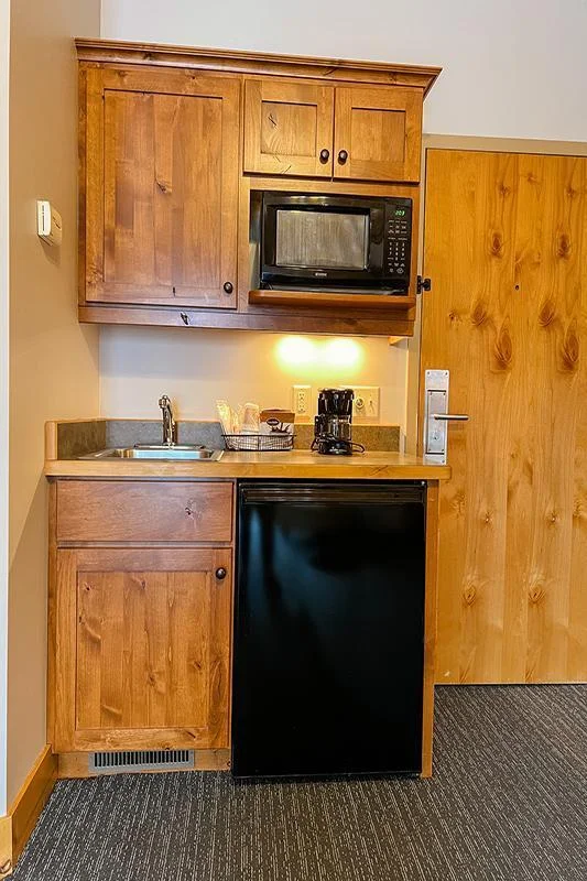 BLV wet bar.jpg