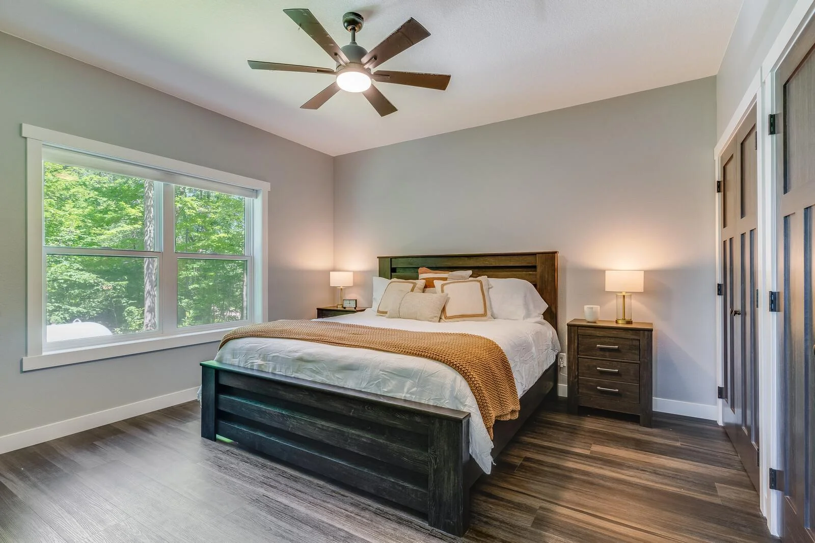 101_updated2568_28_1_4thSt_MasterBedroom1_mls.jpg