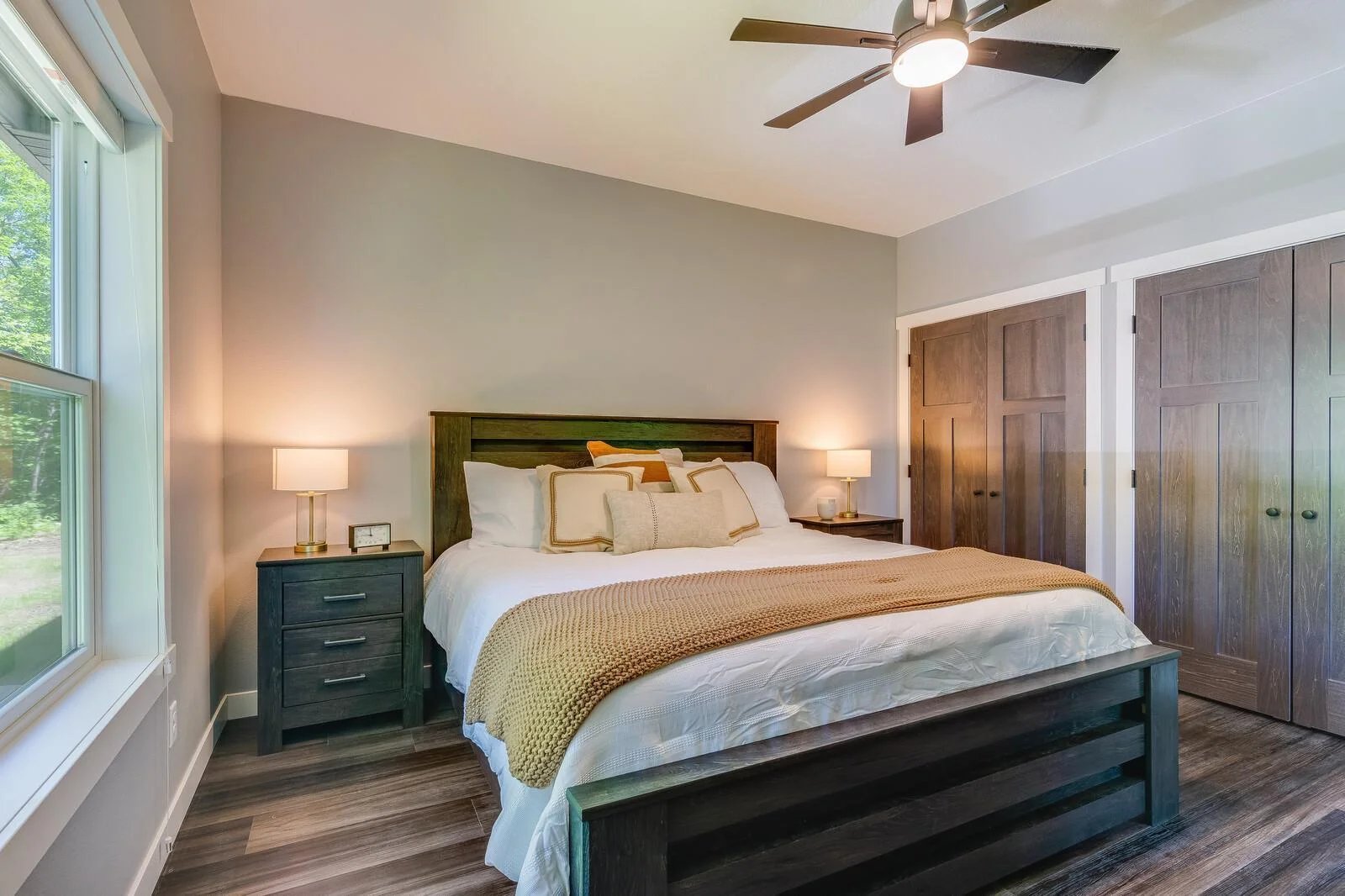 102_updated2568_28_1_4thSt_MasterBedroom2_mls.jpg