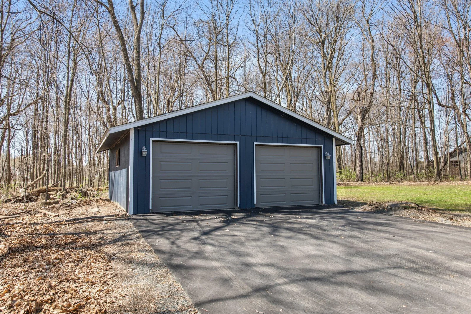 extra two car garage on