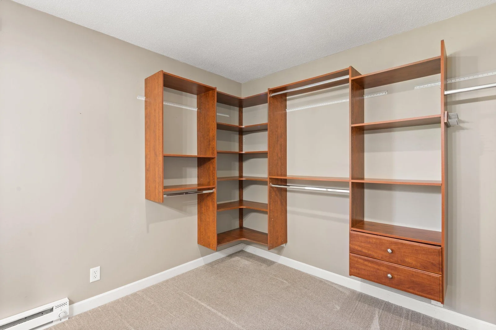 62-web-or-mls-1310A 186th St-49.jpg