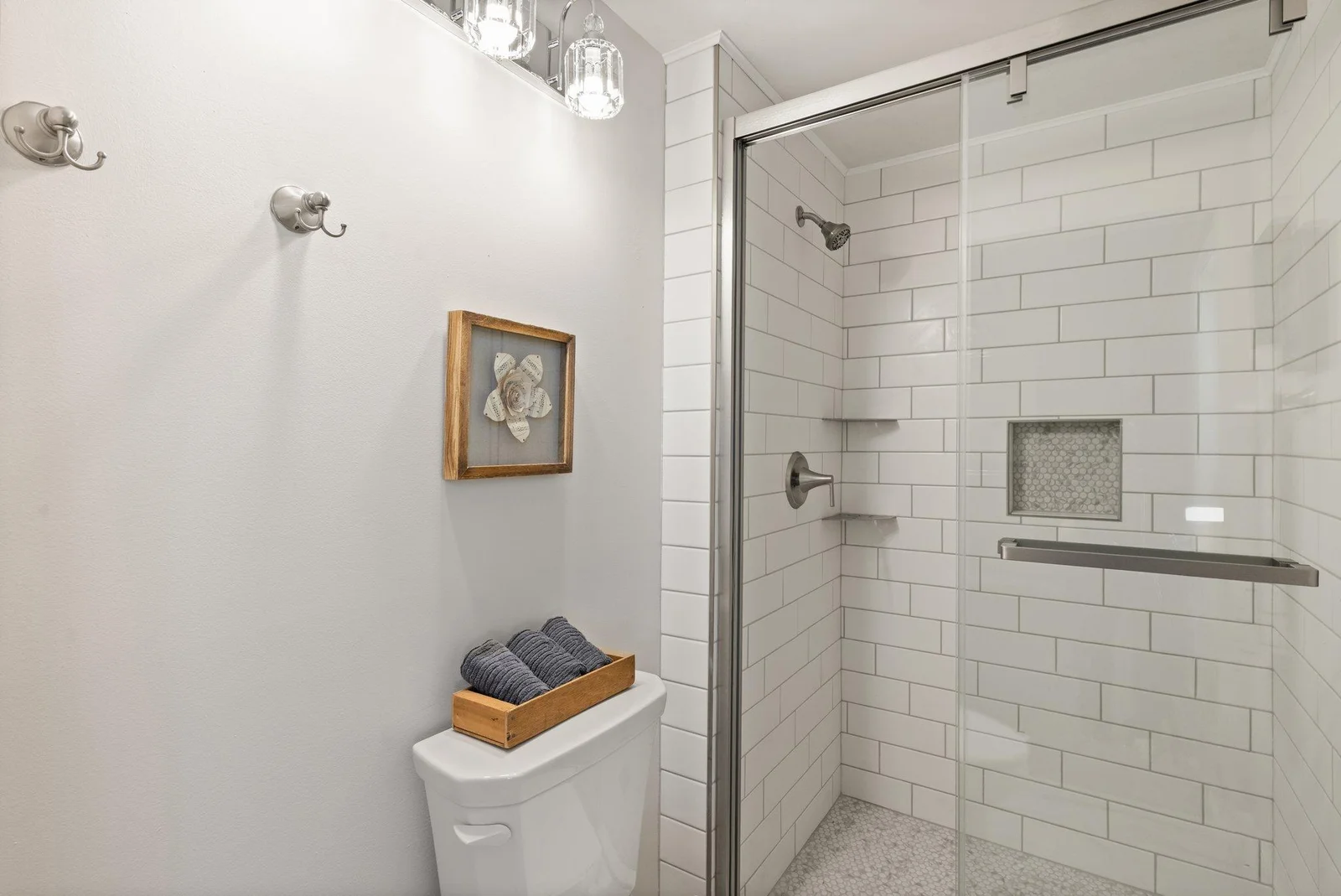 63-web-or-mls-1310A 186th St-52.jpg