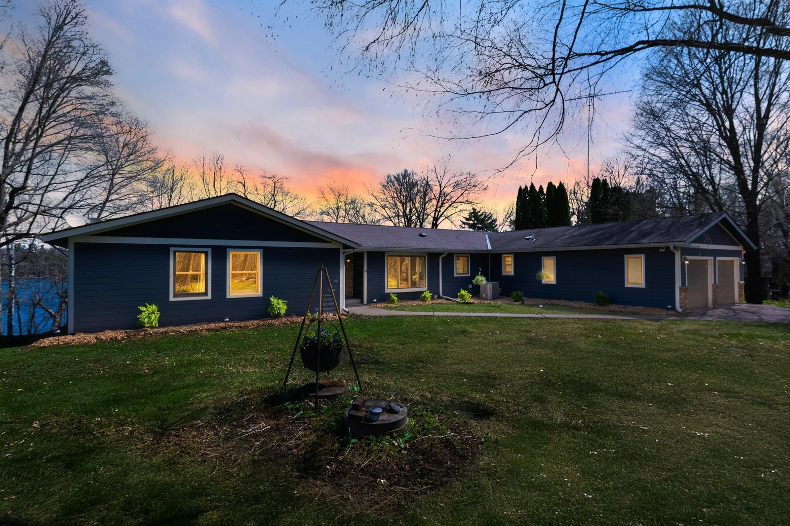 1-web-or-mls-1310A 186th St-358 copy.jpg