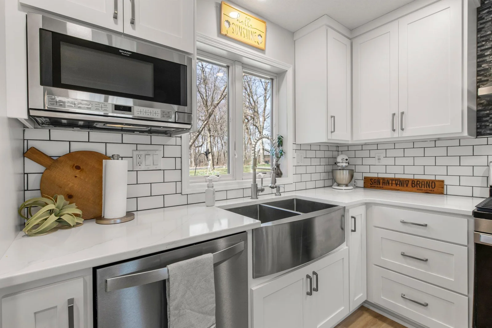 35-web-or-mls-1310A 186th St-124.jpg
