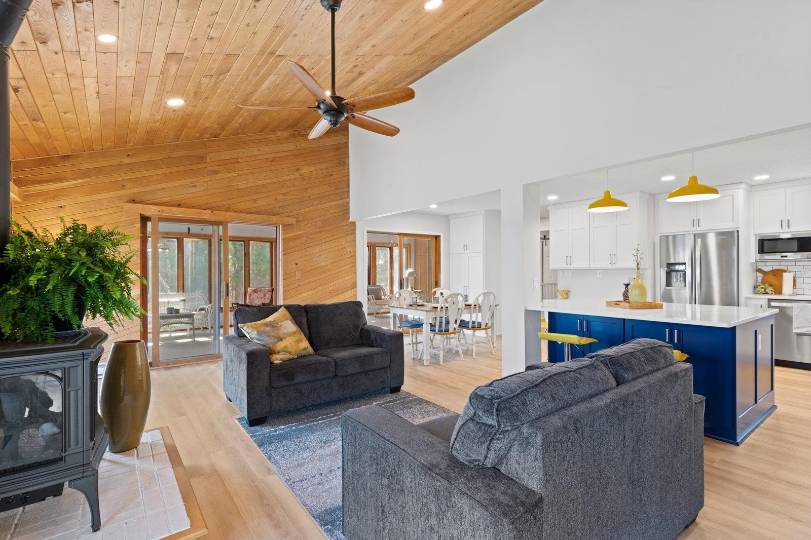 43-web-or-mls-1310A 186th St-157.jpg