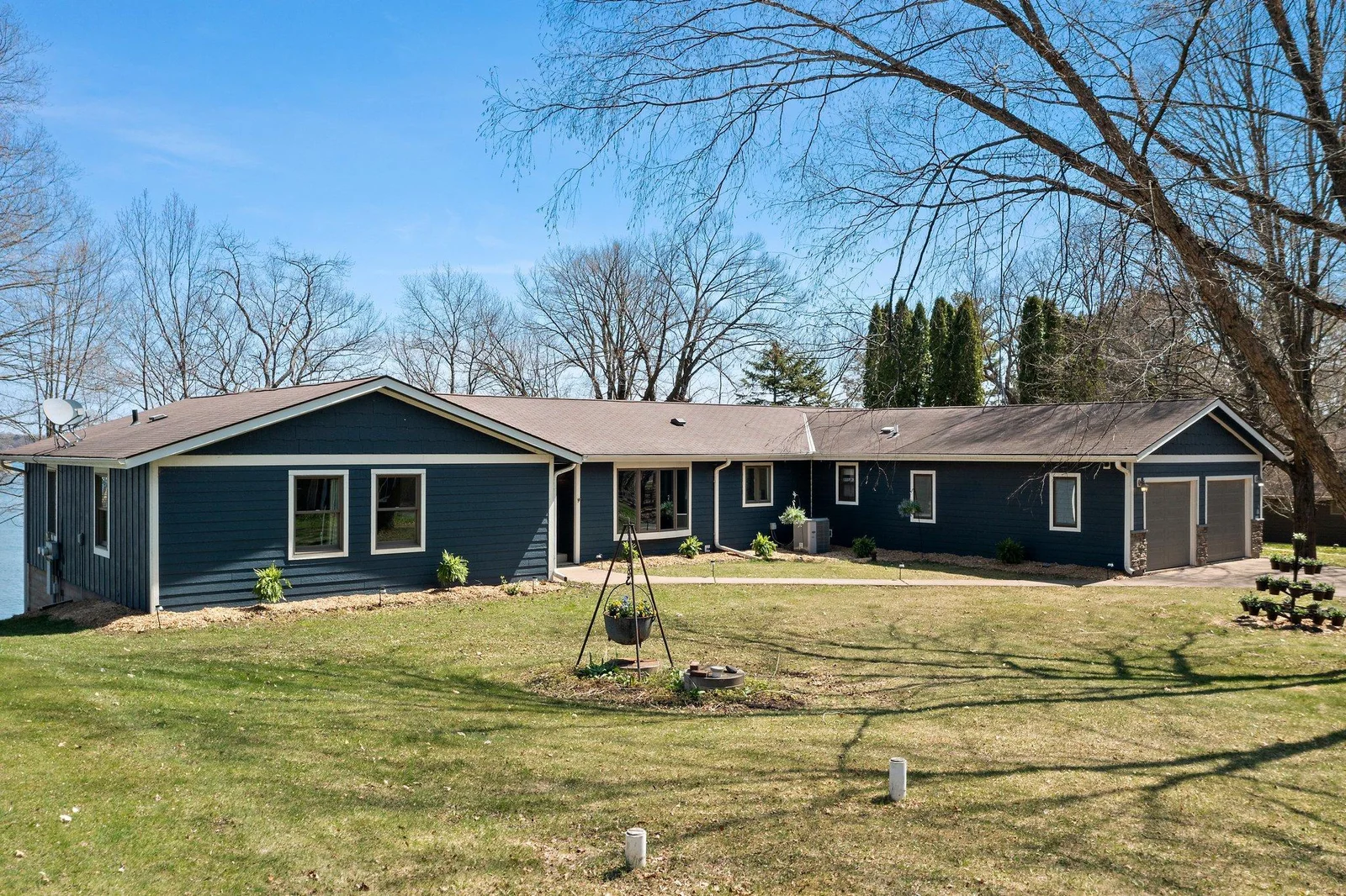 16-web-or-mls-1310A 186th St-205.jpg