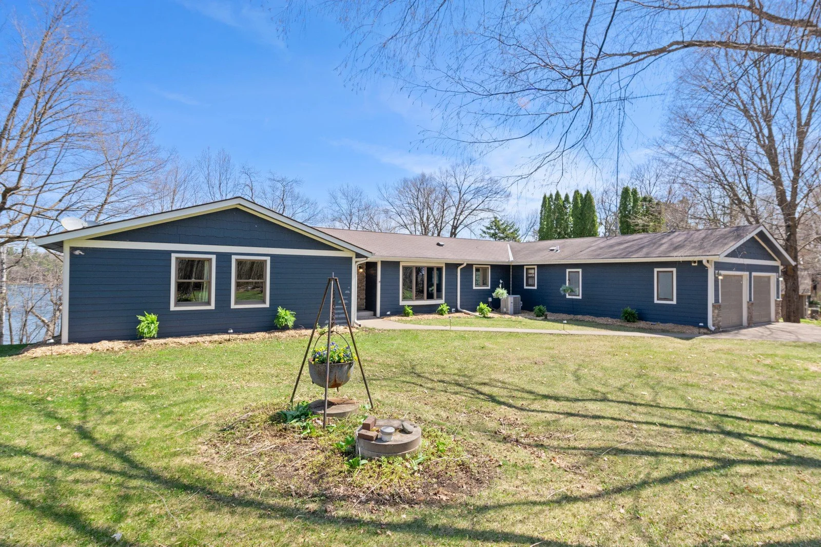 9-web-or-mls-1310A 186th St-359.jpg