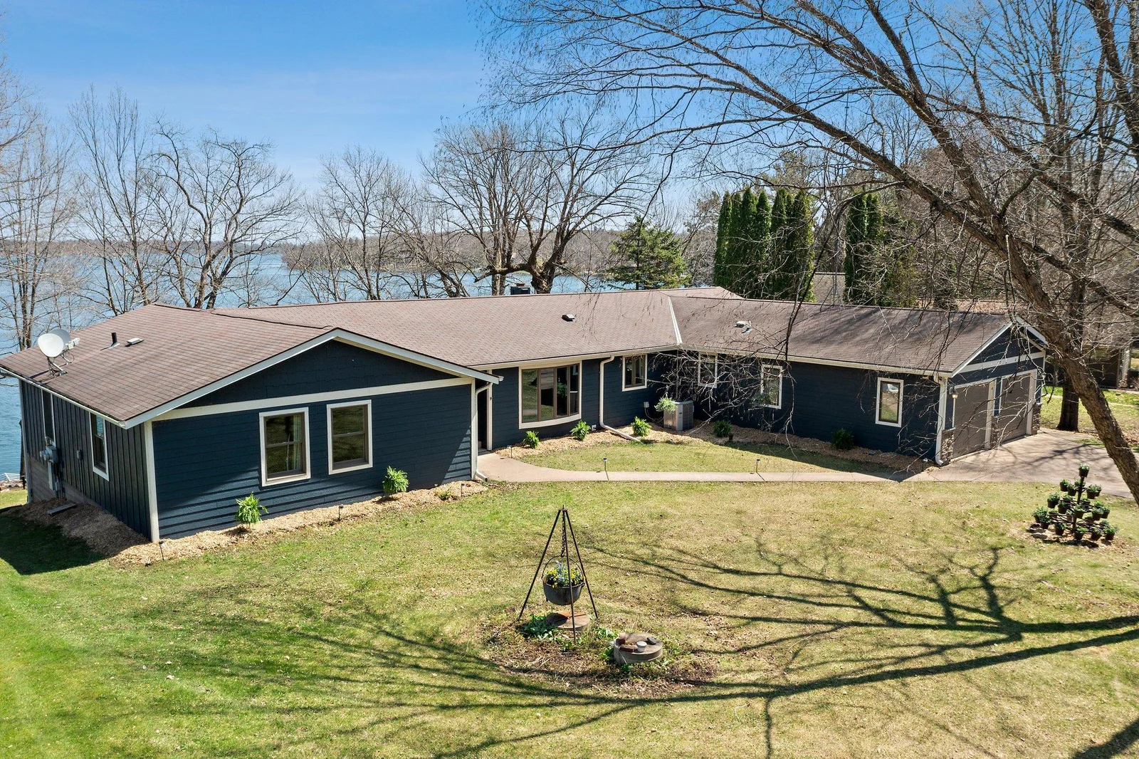 2-web-or-mls-1310A 186th St-211.jpg