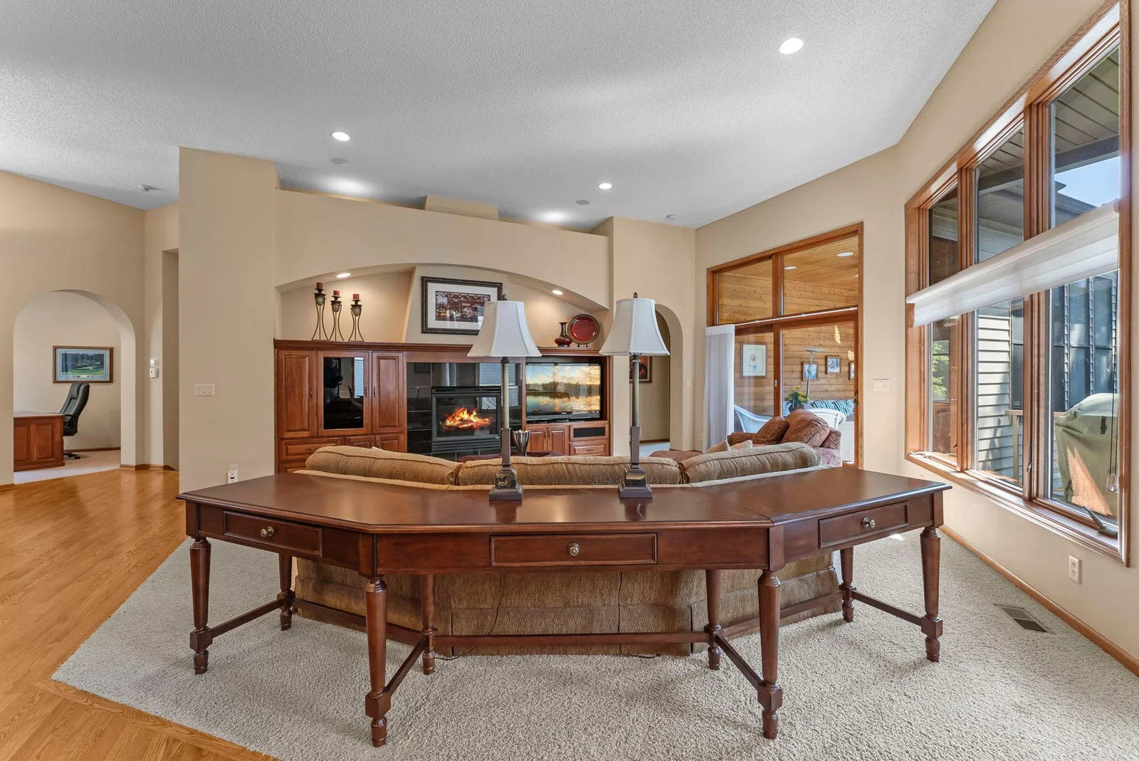 25-web-or-mls-11879 Flanders Cir NE-45.jpg