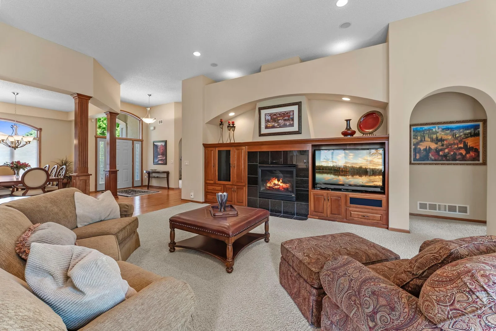 26-web-or-mls-11879 Flanders Cir NE-49.jpg