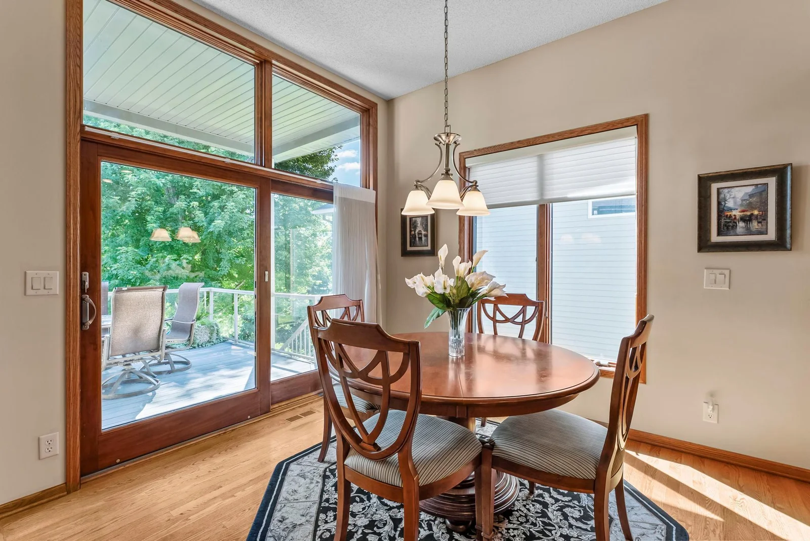 30-web-or-mls-11879 Flanders Cir NE-64.jpg