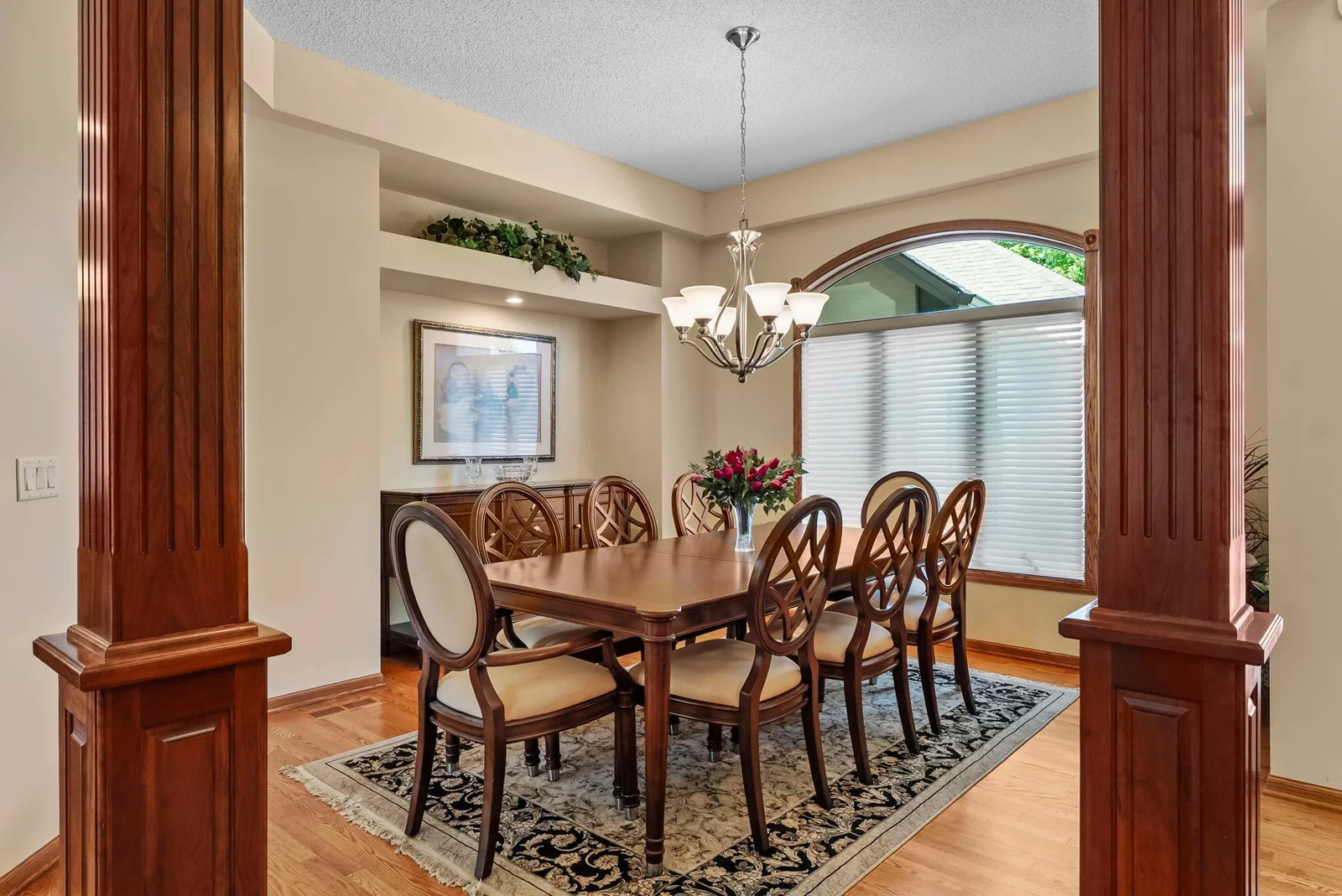 17-web-or-mls-11879 Flanders Cir NE-15 (2).jpg